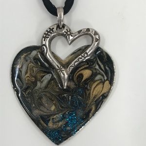 Chico’s Must Have Enamel HEART Necklace